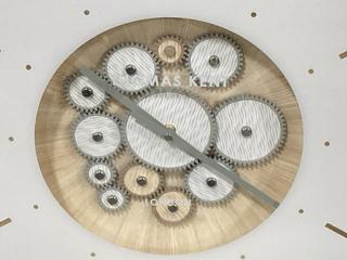 Thomas Kent White & Wood Moving Cog Clock RRP £235